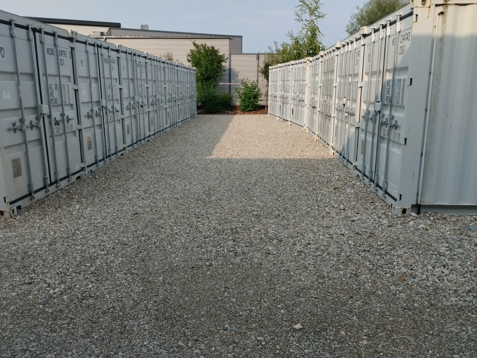 Lagercontainer in Weiß